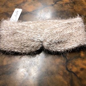 Never Worn, beige head warmer